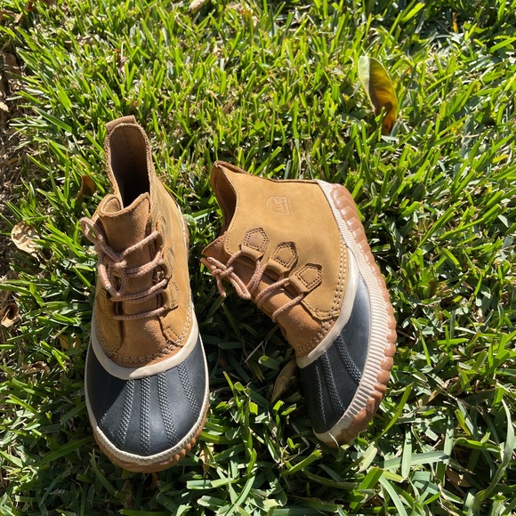 Sorel Out ‘n About winter rain/snow boots size 5 women - Picture 10 of 16